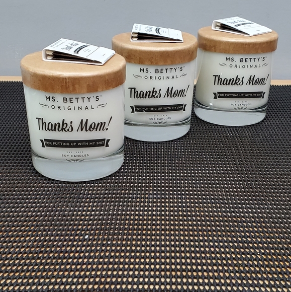 ⭐HOST PICK⭐Thanks Mom For Putting Up With My Shit - Picture 5 of 6